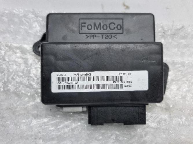 Ford Taurus 2016 Module DG1T-13C791-AA