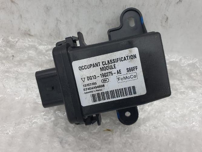 Ford Taurus 2013 Module DG13-19G275-AE