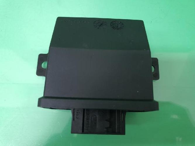 Kia Sorento 2010 Module 2P921-70000