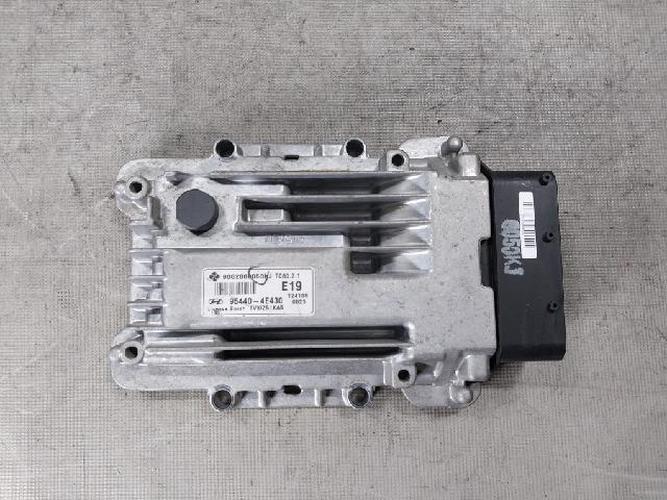 Hyundai Equus 2012 Module 954404E430
