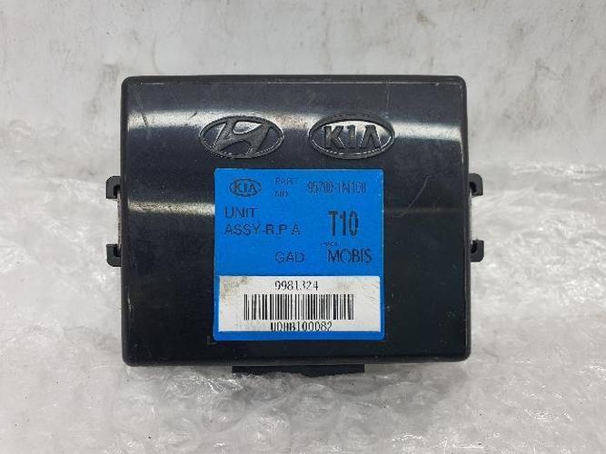 Kia Forte 2011 ETACS/BCM 95700-1M100
