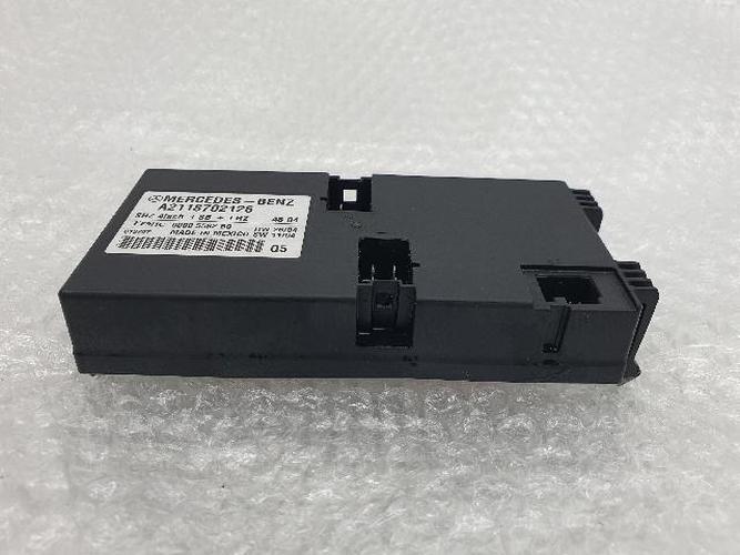 Mercedes-Benz CLS-Class 2005 Module A2118702126