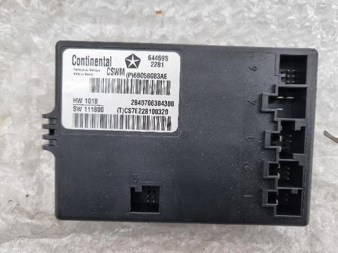 Chrysler 300 2012 Module 68058083AE
