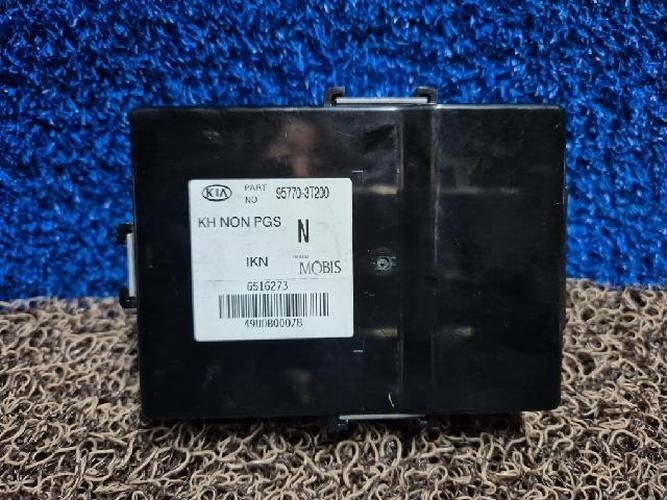 Kia K9 2013 Module 957703T200