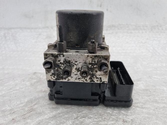 Chrysler 300 2012 ABS P68157545AA
