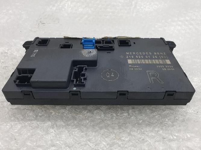 Mercedes-Benz CLS-Class 2005 Module A219 820 01 26